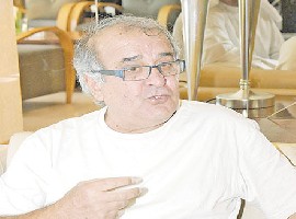 سليم الجزائري
 فنان ومخرج تنوعت أعماله بين مسرح الطفل والتجريب